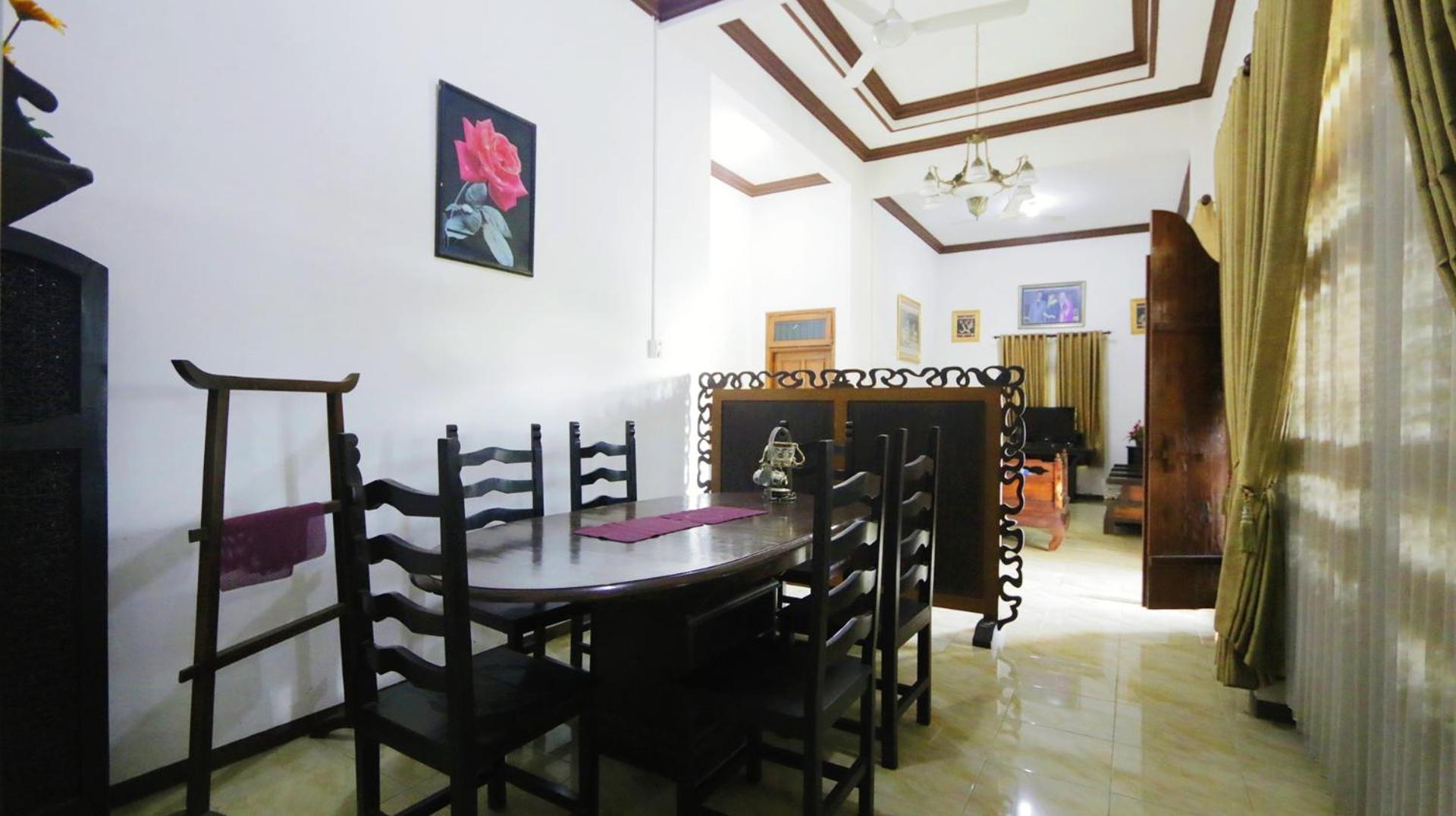 Alista Hotel Bondowoso Exterior photo